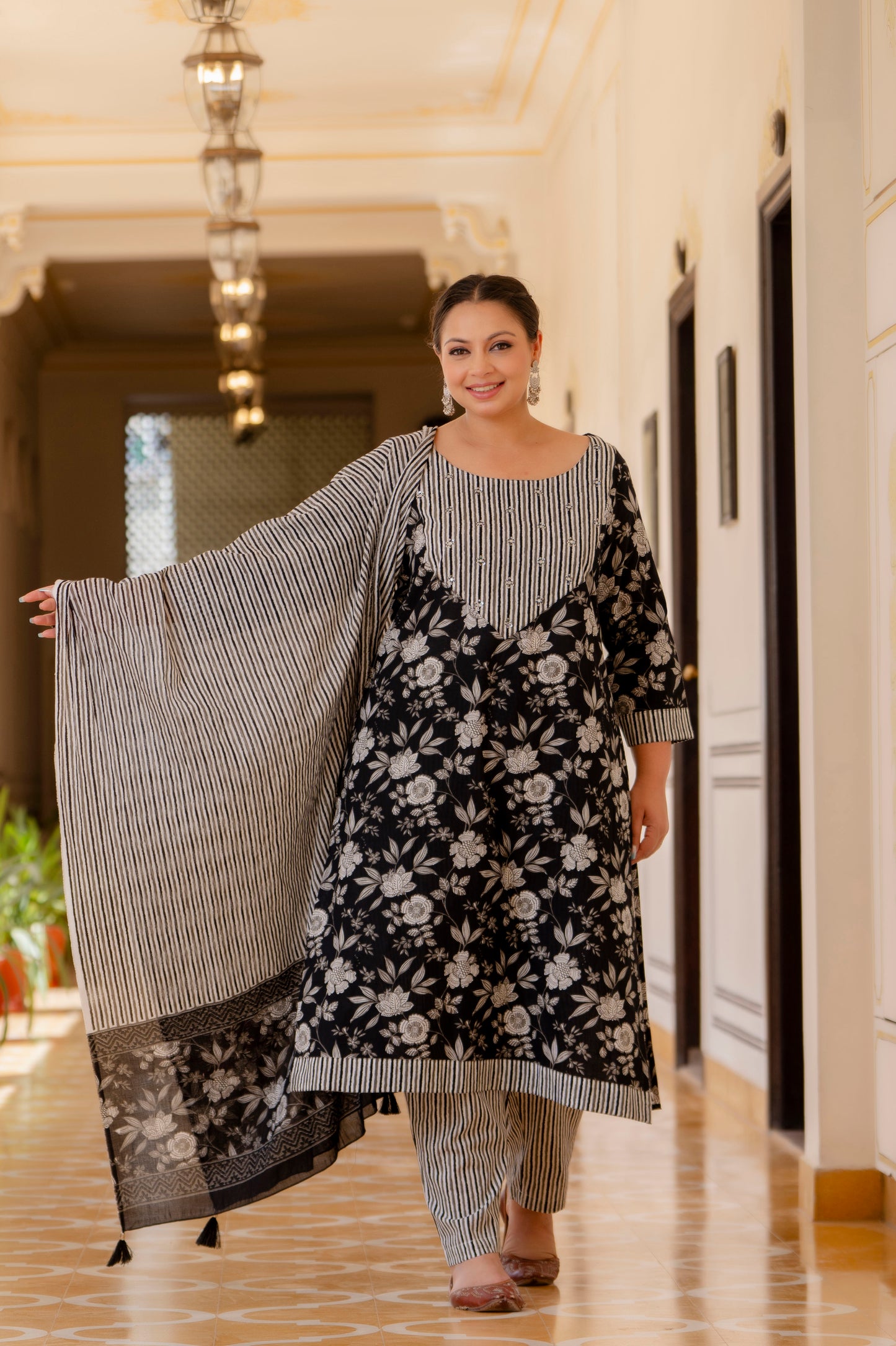 Black Printed Kurta pant Dupatta Set (Cotton)