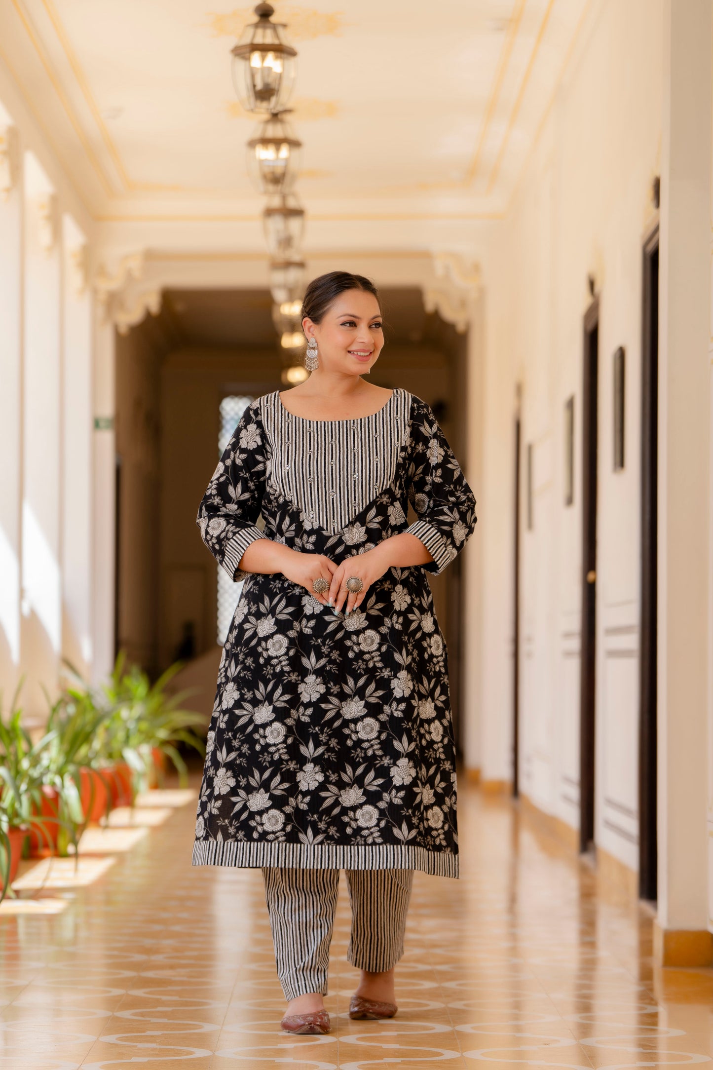 Black Printed Kurta pant Dupatta Set (Cotton)