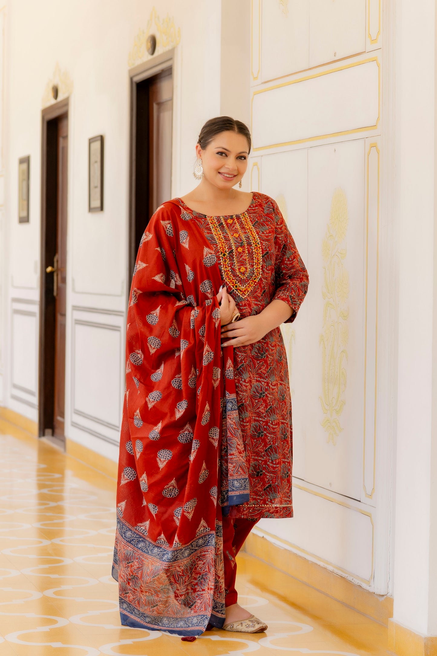 Red Printed Kurta pant Dupatta Set (Cotton)