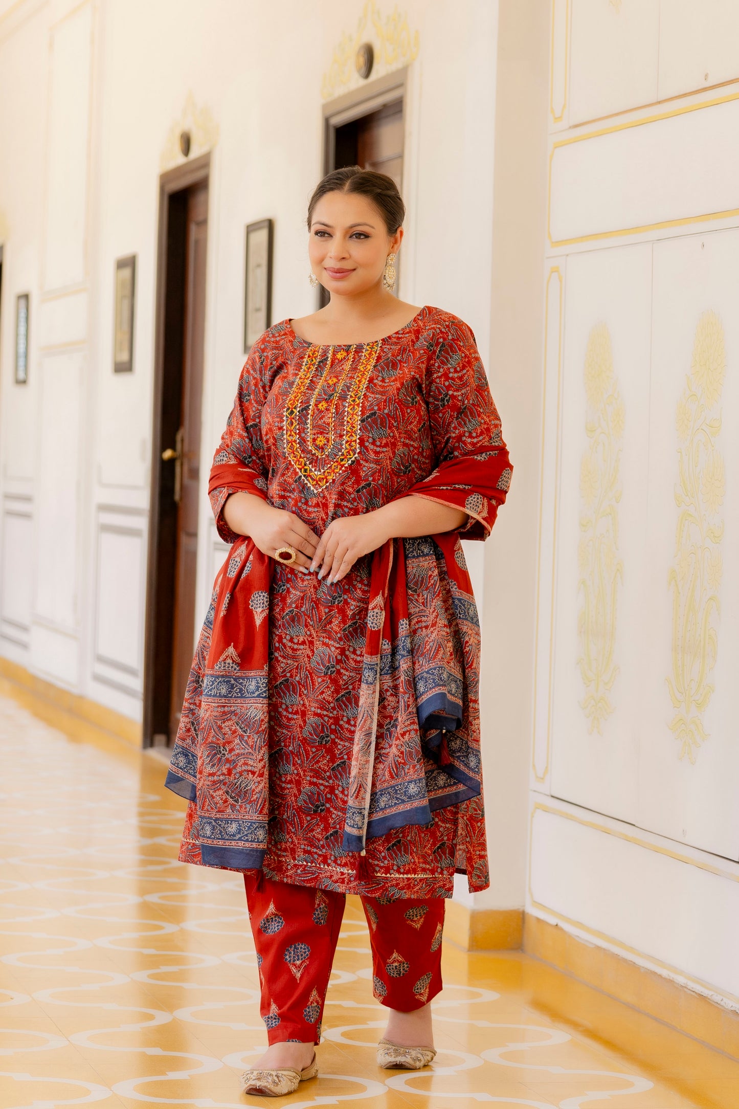 Red Printed Kurta pant Dupatta Set (Cotton)