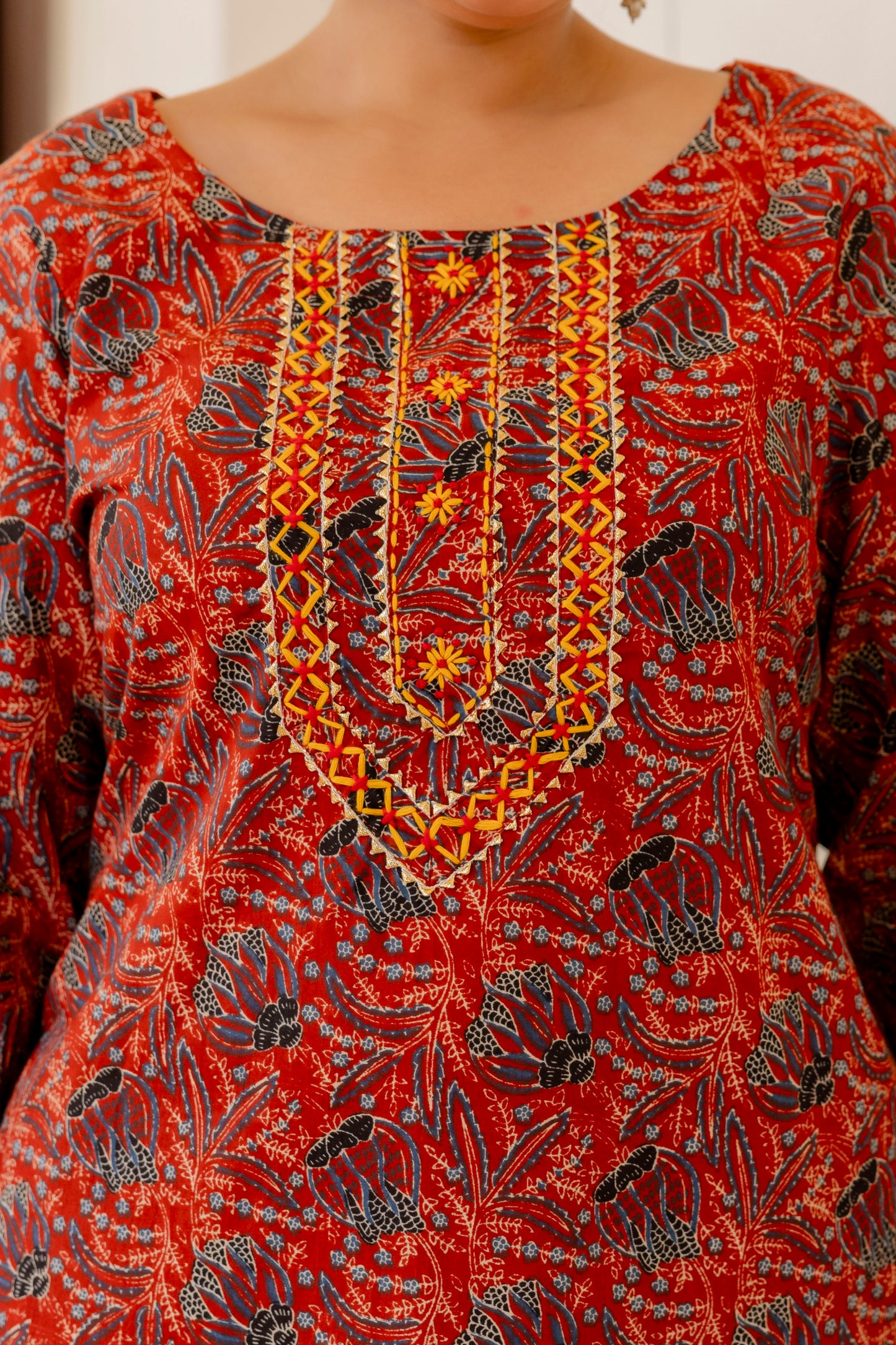 Red Printed Kurta pant Dupatta Set (Cotton)