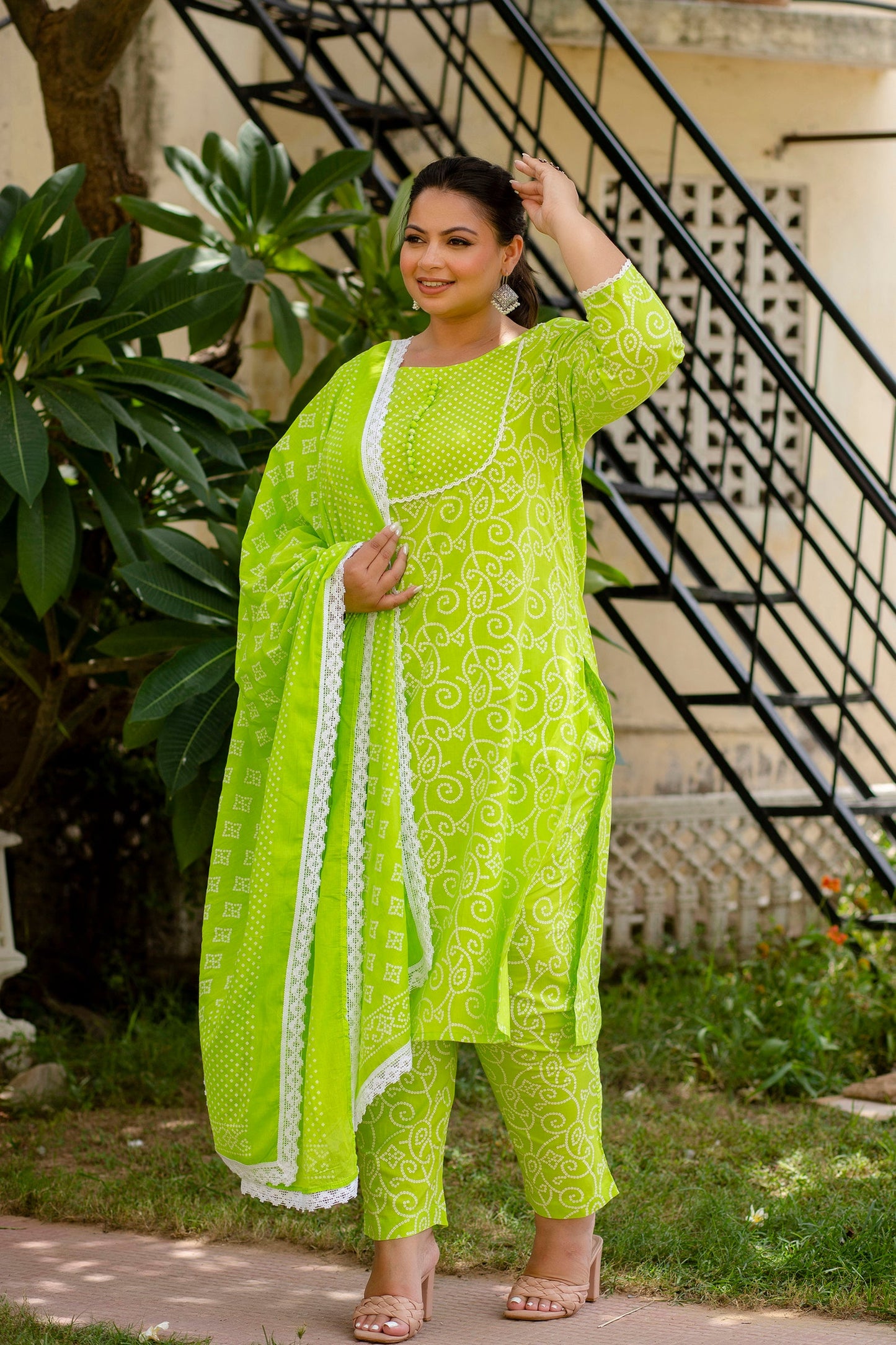 Parrot Green Printed Kurta pant Dupatta Set (Cotton)