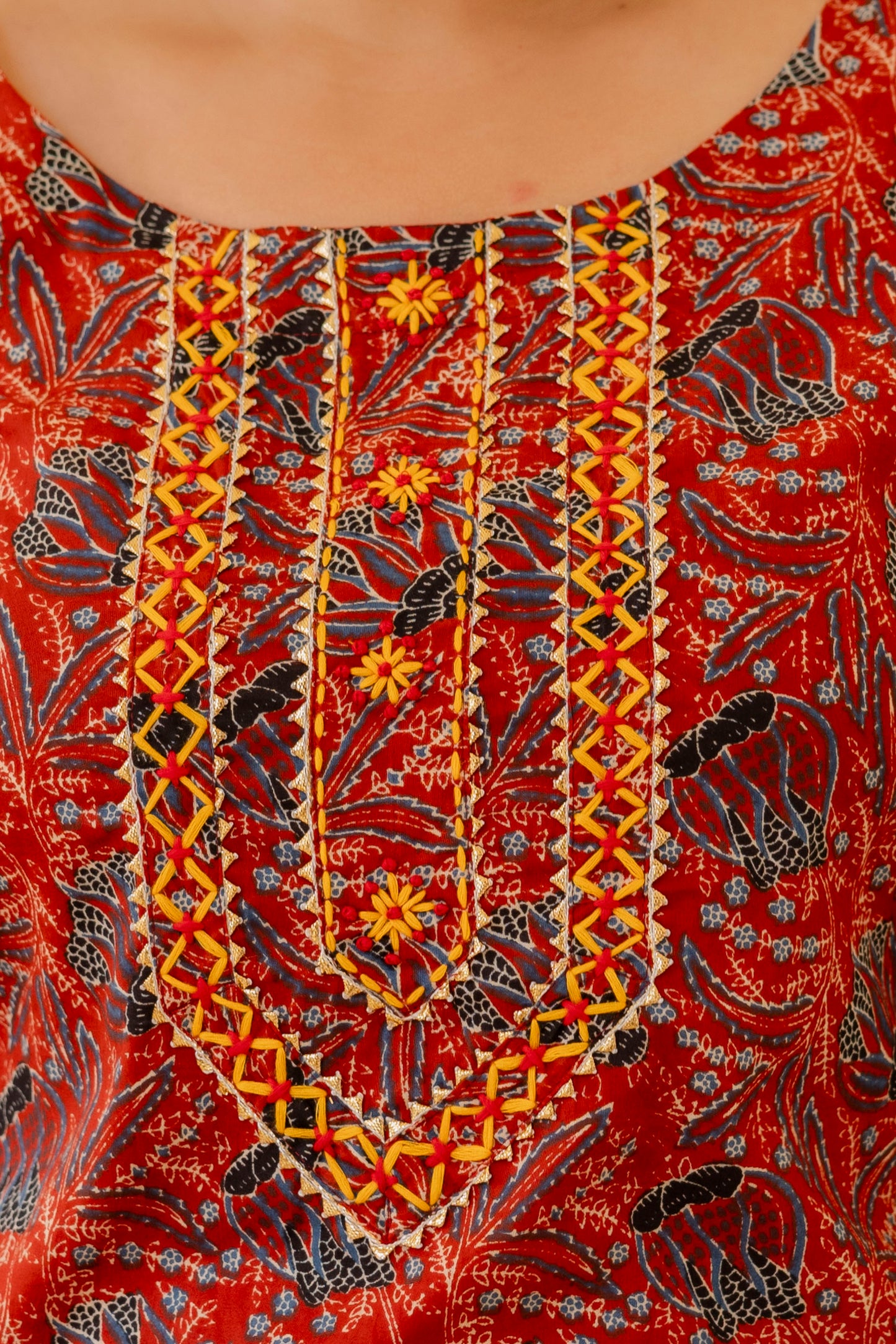 Red Printed Kurta pant Dupatta Set (Cotton)