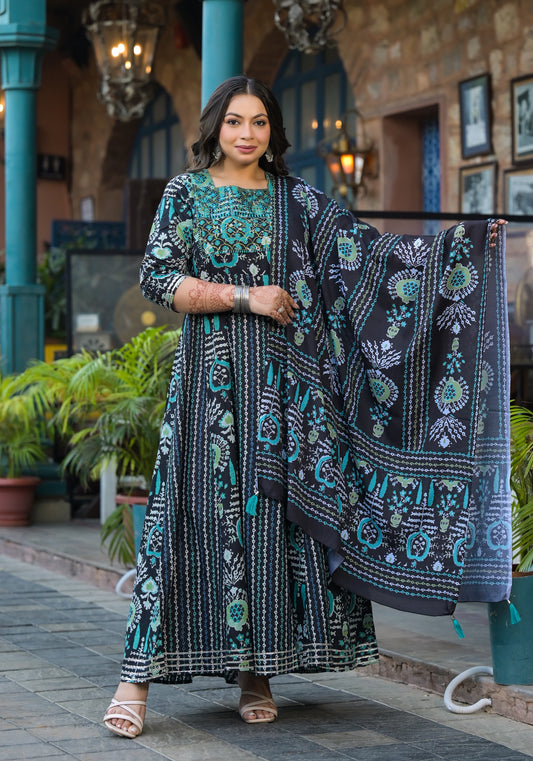 Black Embroidered Anarkali Kurta & Dupatta Set (Pure Cotton)