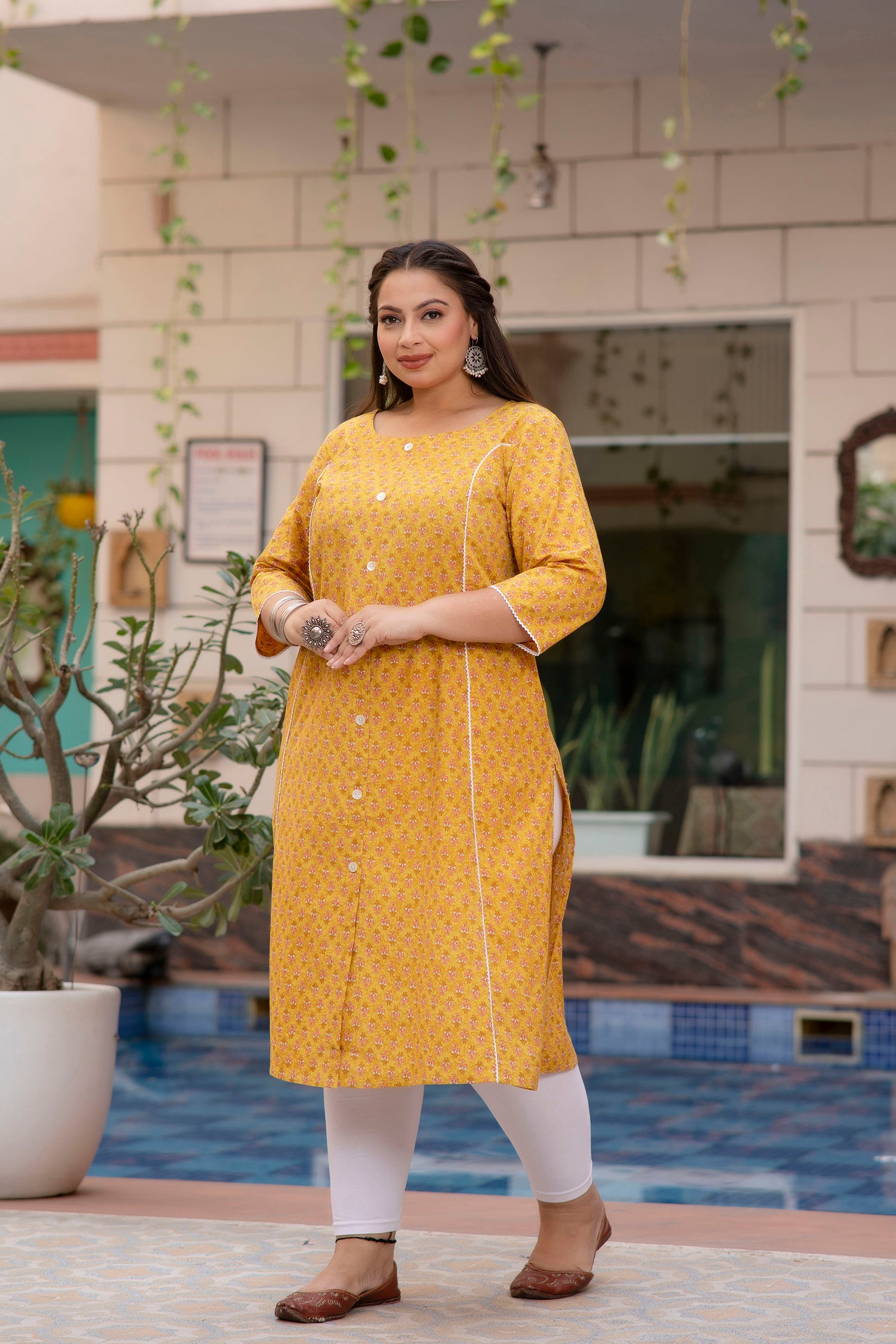 Samma Chikankari Long Kurti In Cotton for Women- Yellow - House Of Kari  (Chikankari Clothing)