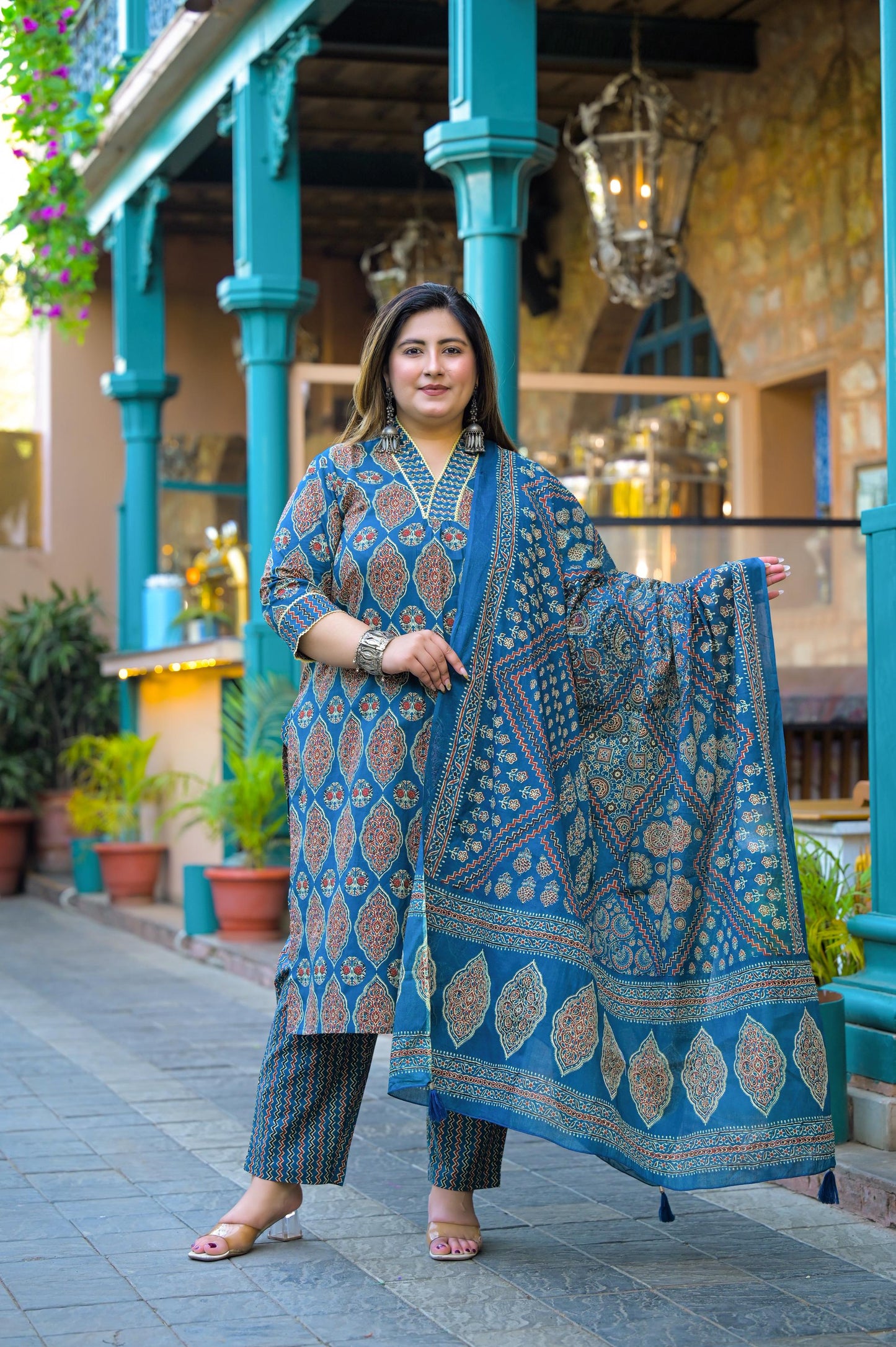 Blue Printed Kurta pant Dupatta Set (Cotton)