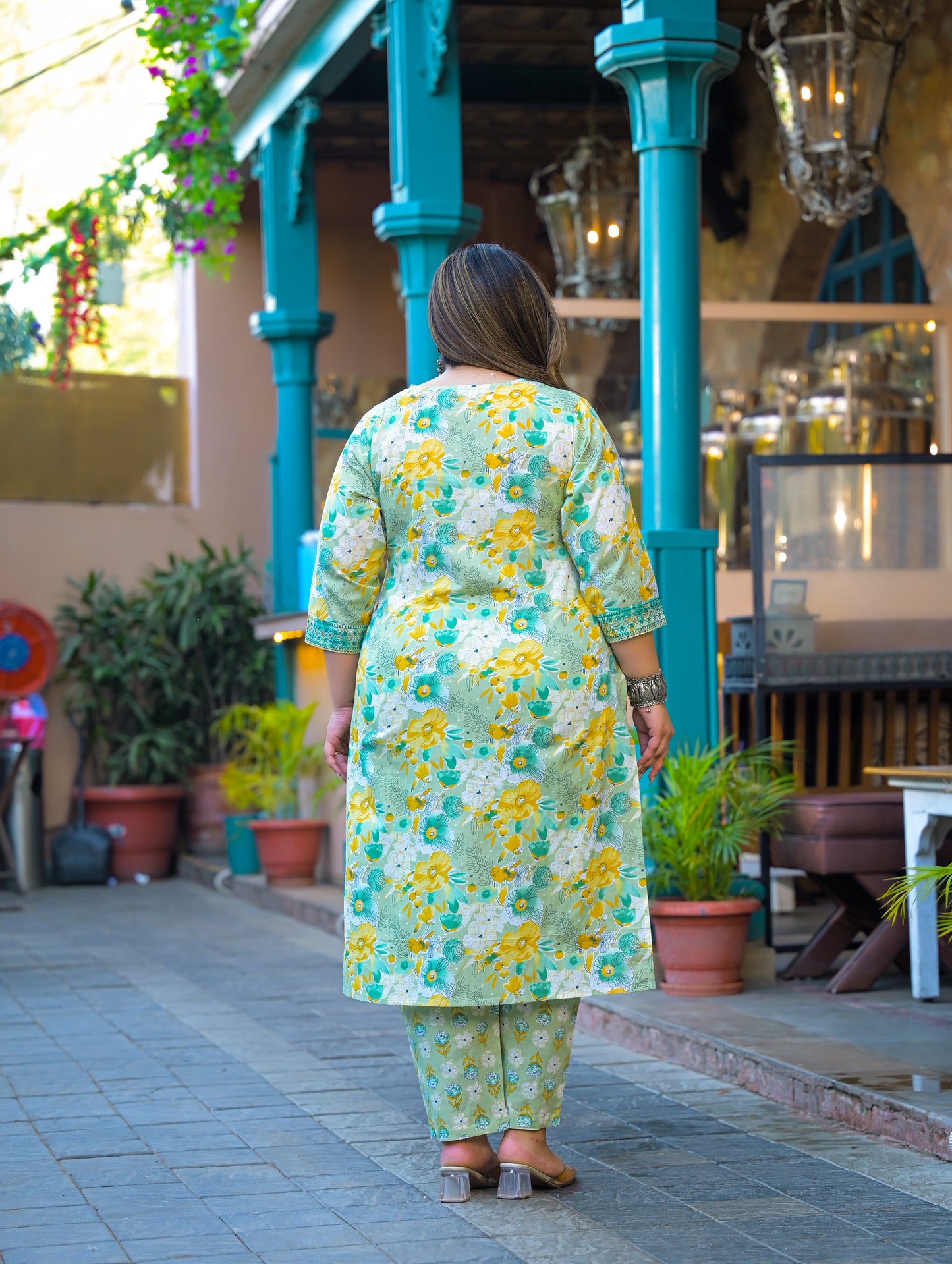 Off White Printed Kurta pant Dupatta Set (Cotton)