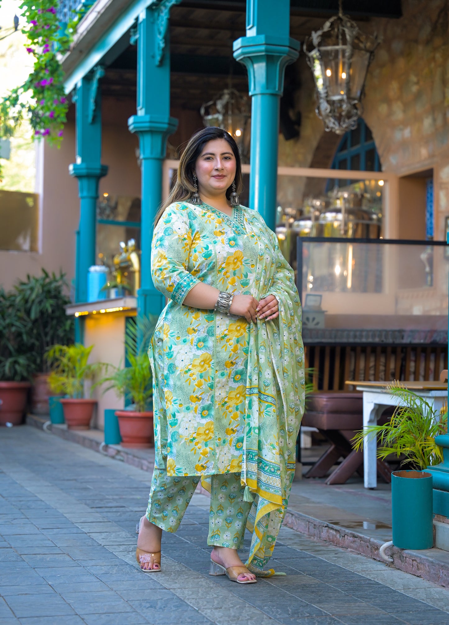 Off White Printed Kurta pant Dupatta Set (Cotton)